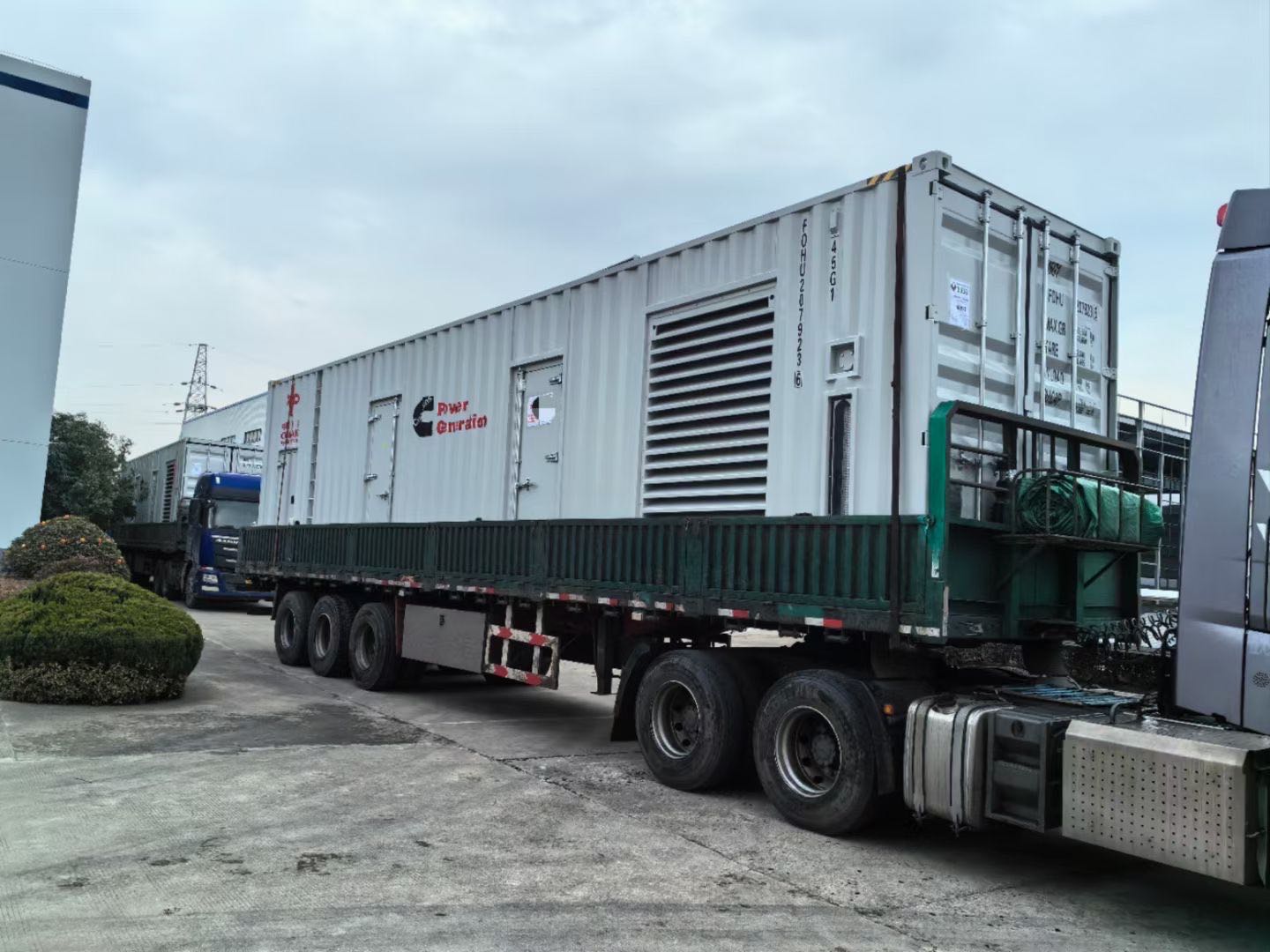 Multiple Containerized Diesel Generators C1375GFS Containerized Cummins 1250 kVA Generator